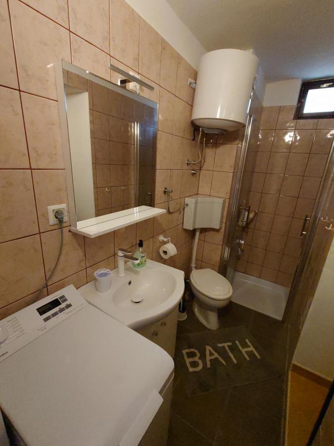 Apartmani Lea Jadranovo Zewnętrze zdjęcie