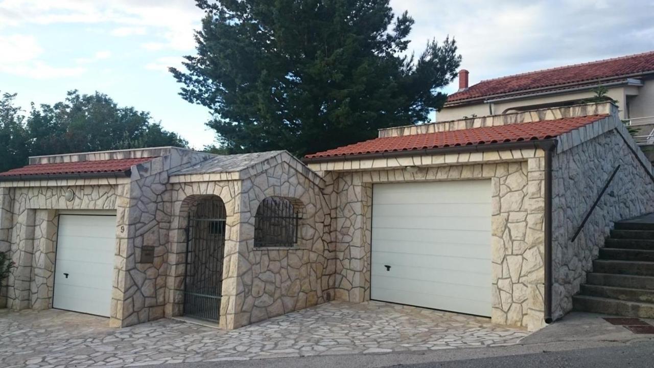 Apartmani Lea Jadranovo Zewnętrze zdjęcie